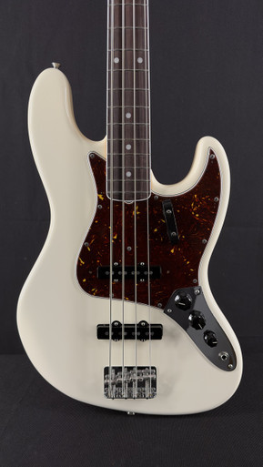 Fender Jazz Bass ホワイト avii-66-jazzbass-rw-owt-