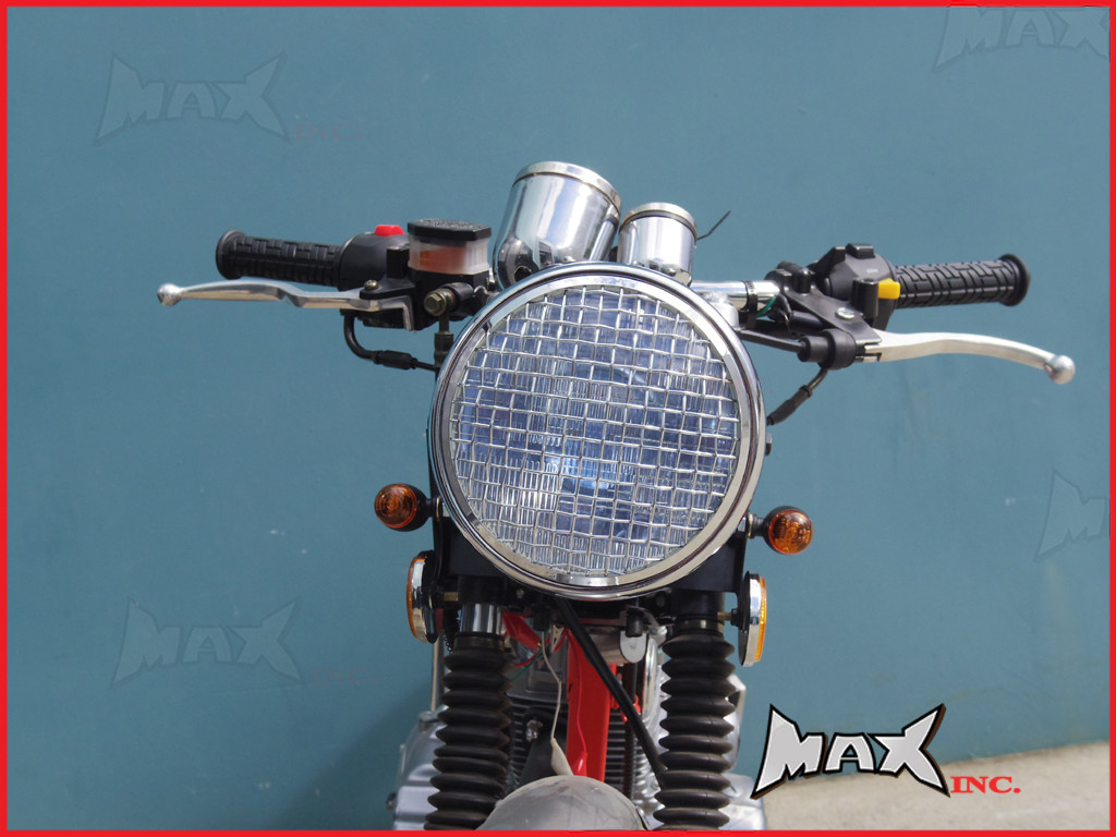 7.7 INCH Black + Chrome Mesh Grill Metal Headlight - H4 / 55w Halogen Sealed Beam