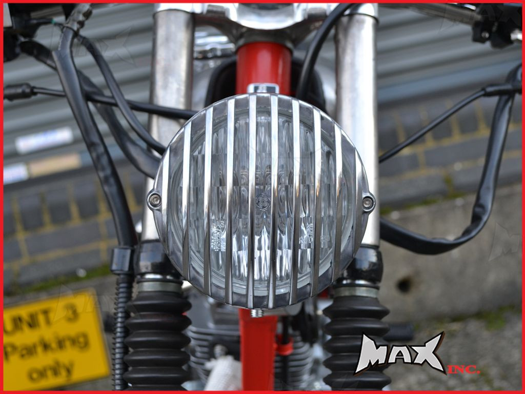 4.5 INCH Polished Alloy Scalloped Vintage Grill Headlight - 12v / 35w