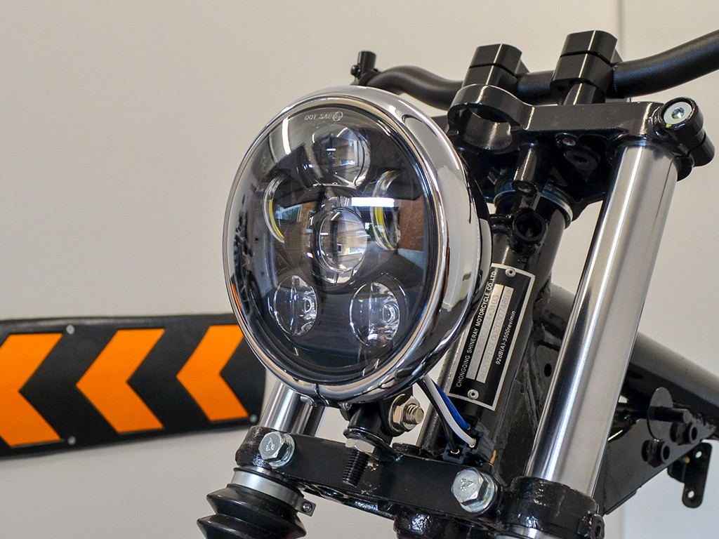 5.75" Bates Style LED Six Projector Gloss Black + Chrome Metal Headlight