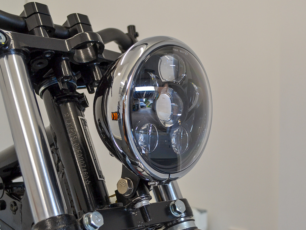 5.75" Bates Style LED Six Projector Gloss Black + Chrome Metal Headlight