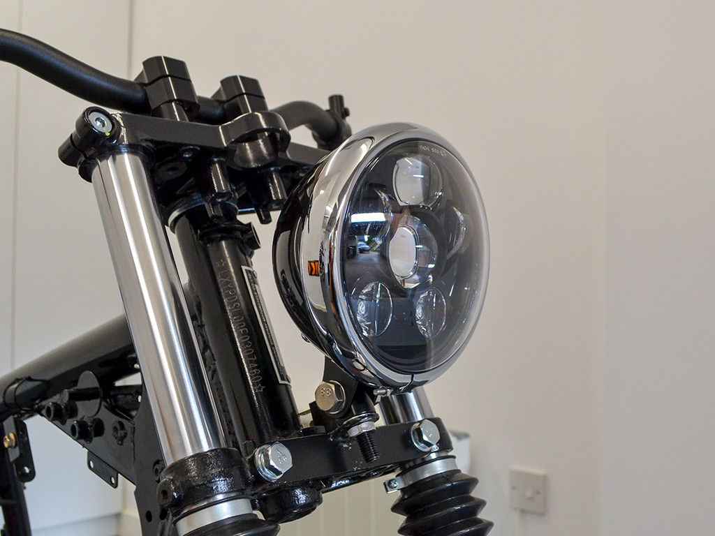 5.75" Bates Style LED Six Projector Gloss Black + Chrome Metal Headlight