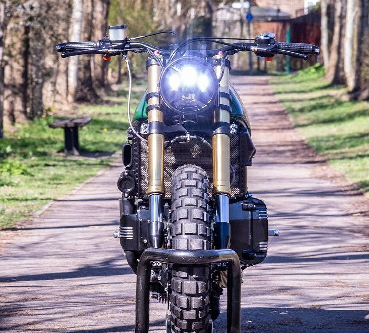 7.7" Matte Black Multi Projector LED Headlight + Armour Cover