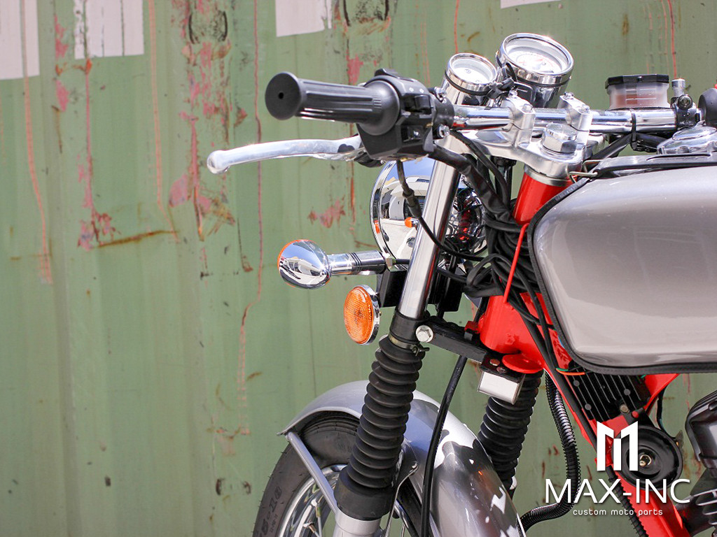 Chrome Universal Classic Bullet Turn Signals / Indicators - Emarked