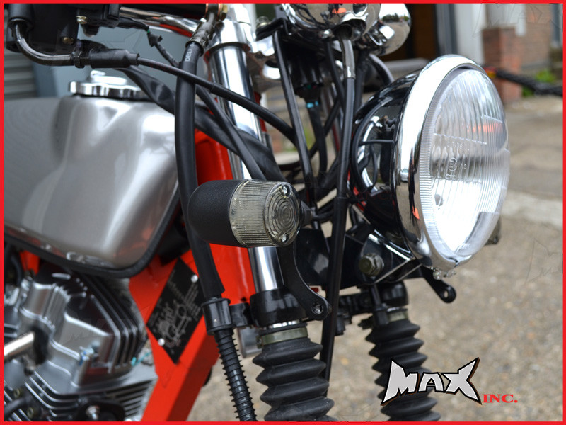 Matte Black Aluminium Classic Barrel LED Turn Signals / Indicators - Smoked Lense