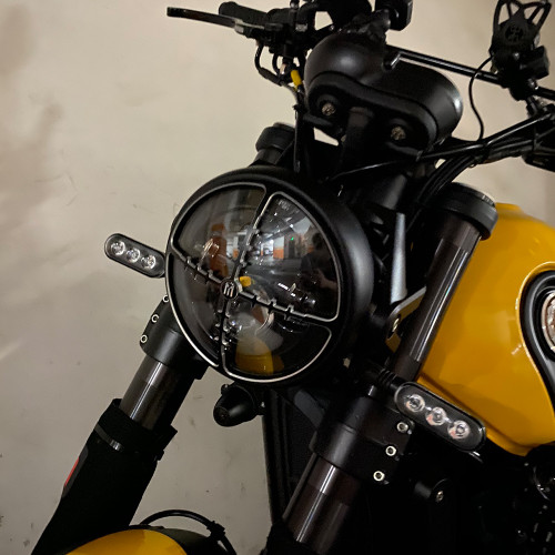 7.7" Matte Black + Contrast Multi Projector LED Headlight + Cross Hairs Grill Cover