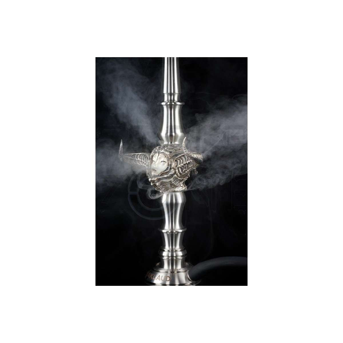 Makloud Hookah X Helios Ishet Z MAKLAUD is a brand of shis
