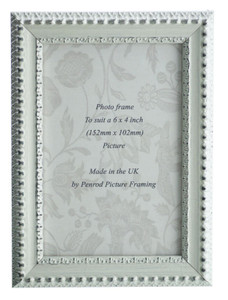 Salzburg Handmade Ornate Distressed White and Silver Shabby Chic 6x4 inch Photo Frame.