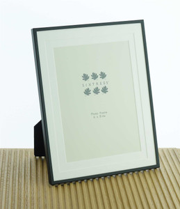 Sixtrees 2-853-68 Park Lane 8 x 6 inch Black Photo Frame with double mount.