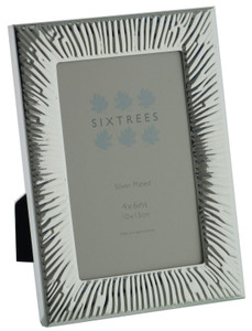 Sixtrees 6-343-46 Davis Silver Plated 6 x 4 inch Embossed Art Deco Photo Frame. 
