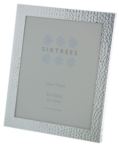 Sixtrees 6-345-80 Williams Embossed Silver Plated 10 x 8 inch Photo Frame.
