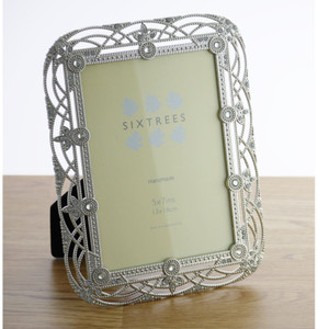 Sixtrees Alice Antique Vintage and Shabby Chic Style silver metal 5 x 7 inch photo frame with beads