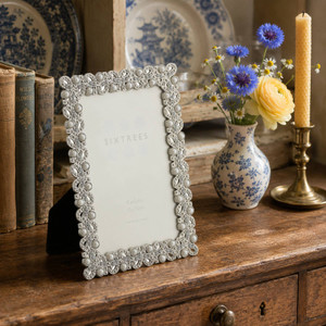 Sixtrees Beatrice Antique Vintage and Shabby Chic Style silver metal 4 x 6 inch photo frame with beads