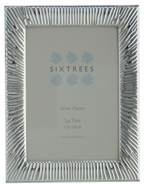 Sixtrees 6-343-57 Davis Silver Plated 7 x 5 inch Embossed Art Deco Photo Frame.