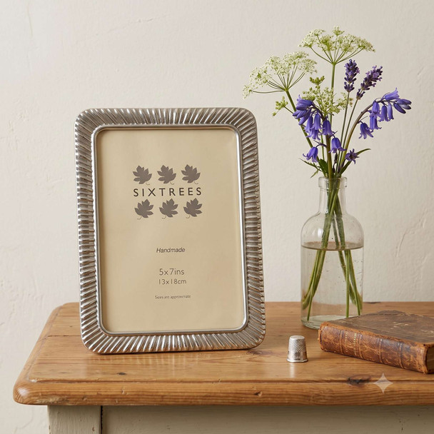 Sixtrees Francesca Handmade Silver-Tone Fluted metal 5 x 7 inch Photo Frame