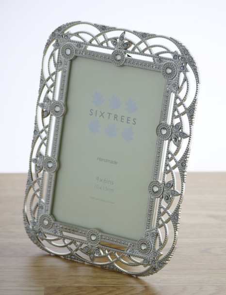 Sixtrees Alice Antique Vintage and Shabby Chic Style silver metal 4 x 6 inch photo frame with beads