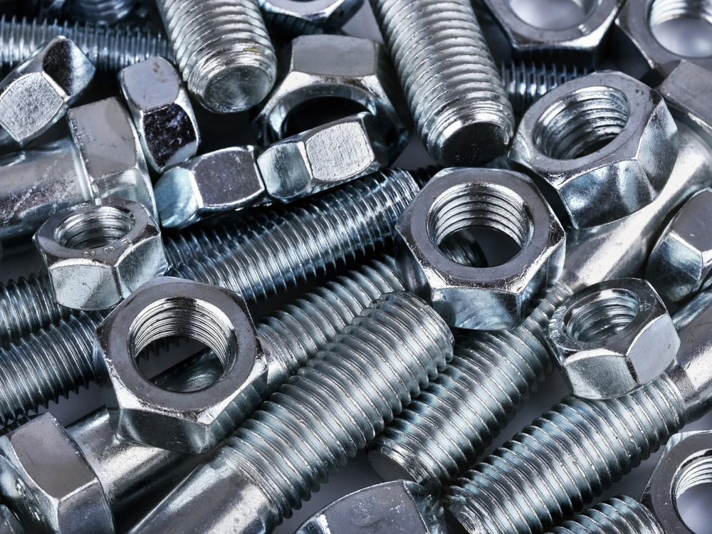 Cage Nuts vs. Other Rack Mounting Hardware: Which is Best for Your Setup?