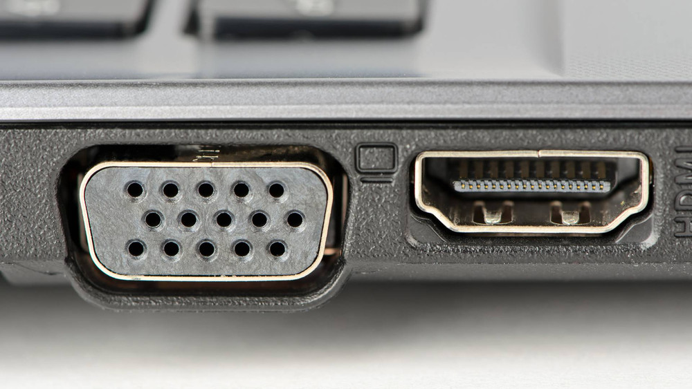 HDMI to DisplayPort Adapter: Extend Your Port’s Lifespan