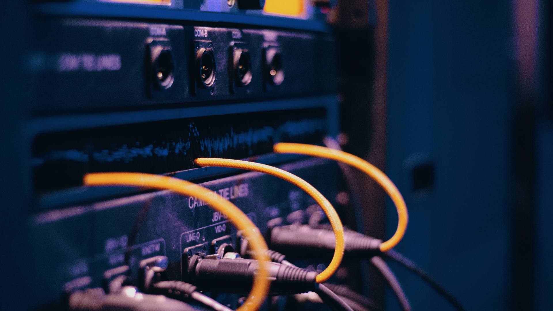 How Blanking Panels Improve Airflow and Efficiency in Server Racks ...