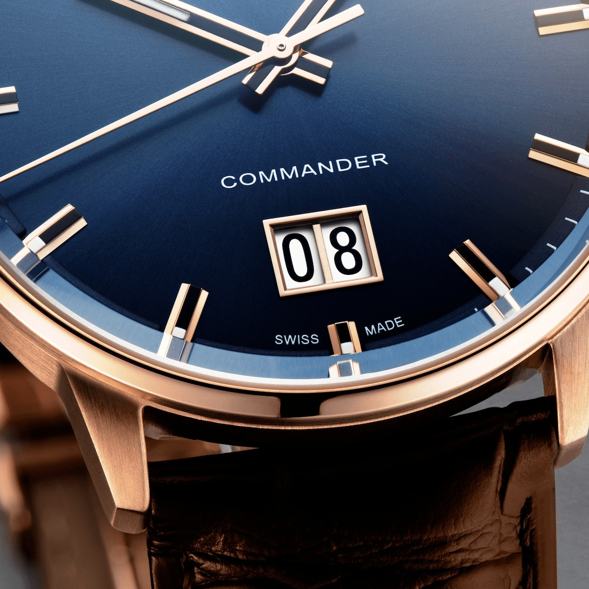 Mido Commander Big Date 42 mm Blue Dial rose Gold-PVD Case on