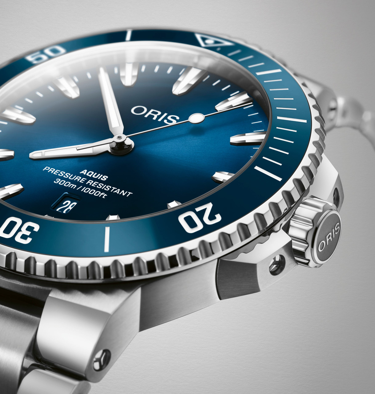 Oris Aquis Date 43.50 mm Blue Dial Stainless Steel Bracelet [01