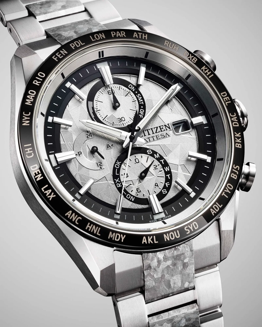 Citizen Attesa Platinum Shine AT8284-61A Limited Edition Atomic