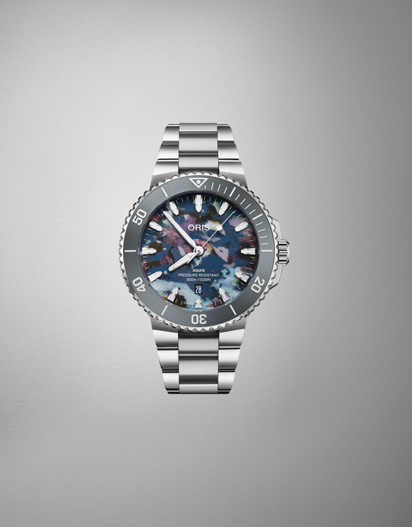 Oris Aquis Date Upcycle 43.5 mm recycled PET dial — 01 733 7789 4150-07 8 23 04PEB