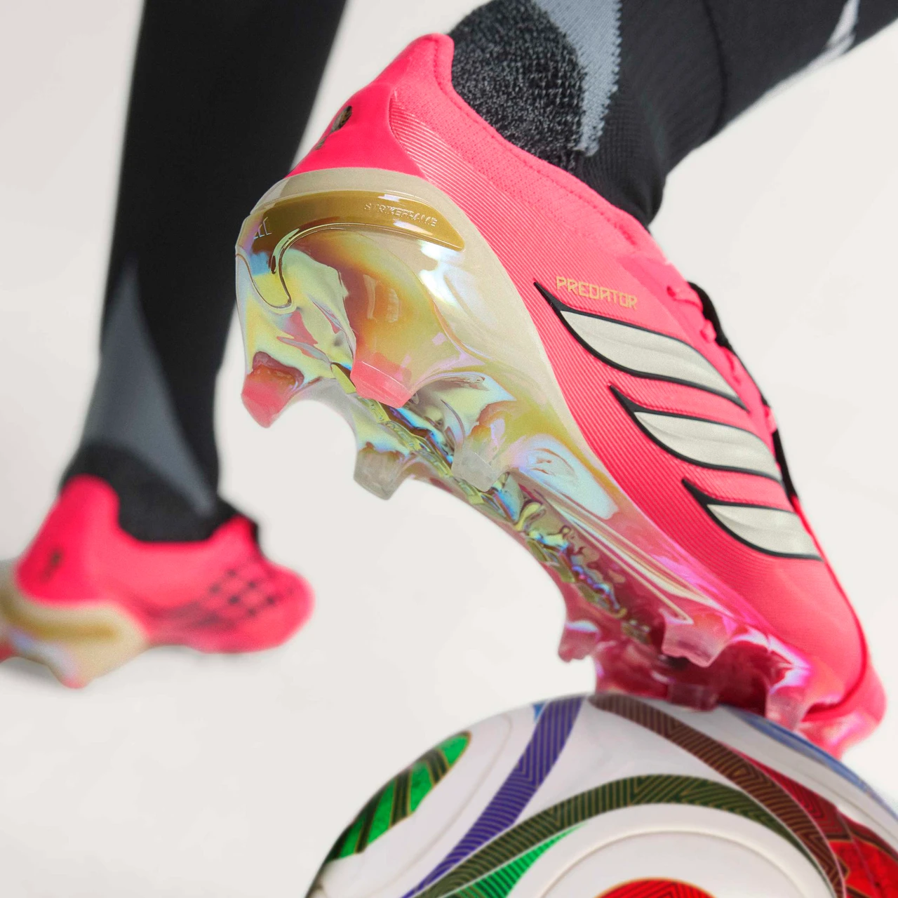 Pink Predator Plus PREDATOR ELITE FT FG PINK/BLACK/GOLD - Onside Sports