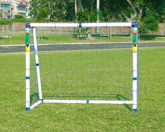 OUTDOOR PLAY SOCCER GOAL PRO DELUXE - 6FT X 5FT (1.8M X 1.5M) OUTDOOR PLAY SOCCER GOAL PRO DELUXE - 6FT X 5FT (1.8M X 1.5M)