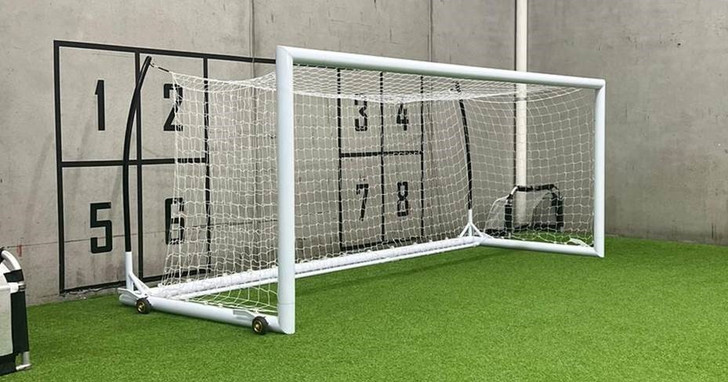 ALUMINIUM BOX GOAL ON WHEELS FULL SIZE