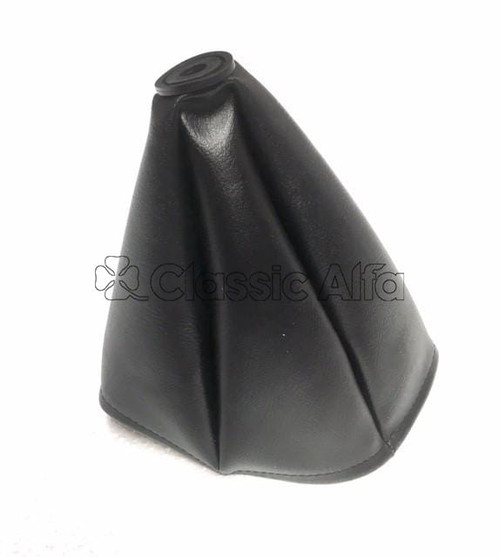 IN046 GEAR LEVER GAITER - BLACK VINYL 5 ROWS OF STITCHING IN046 GEAR LEVER GAITER - BLACK VINYL 5 ROWS OF STITCHING