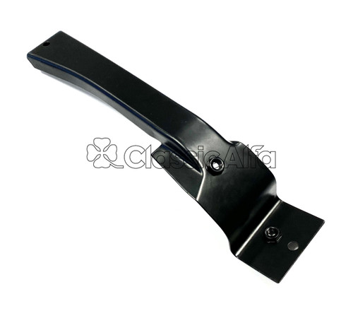 ST142 FRONT ANTI-ROLL BAR MOUNTING BRACKET - LEFT ST142 FRONT ANTI-ROLL BAR MOUNTING BRACKET - LEFT