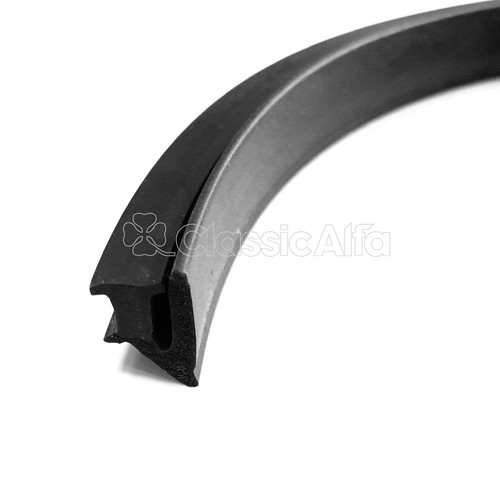 RB037/1 GIULIA SALOON REAR DOOR SEAL - ON DOOR RB037/1 GIULIA SALOON REAR DOOR SEAL - ON DOOR