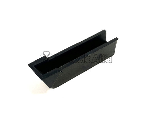 RB044 SPIDER QUARTERLIGHT TOP FINISHING RUBBER- 1970 on RB044 SPIDER QUARTERLIGHT TOP FINISHING RUBBER- 1970 on