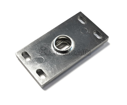 ST195 BONNET/HOOD LATCH PLATE - ALL GT/GTV & SPIDER ST195 BONNET/HOOD LATCH PLATE - ALL GT/GTV & SPIDER