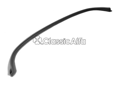 IN334 GT PARCEL SHELF EDGING STRIP (PLASTIC)  IN334 GT PARCEL SHELF EDGING STRIP (PLASTIC)