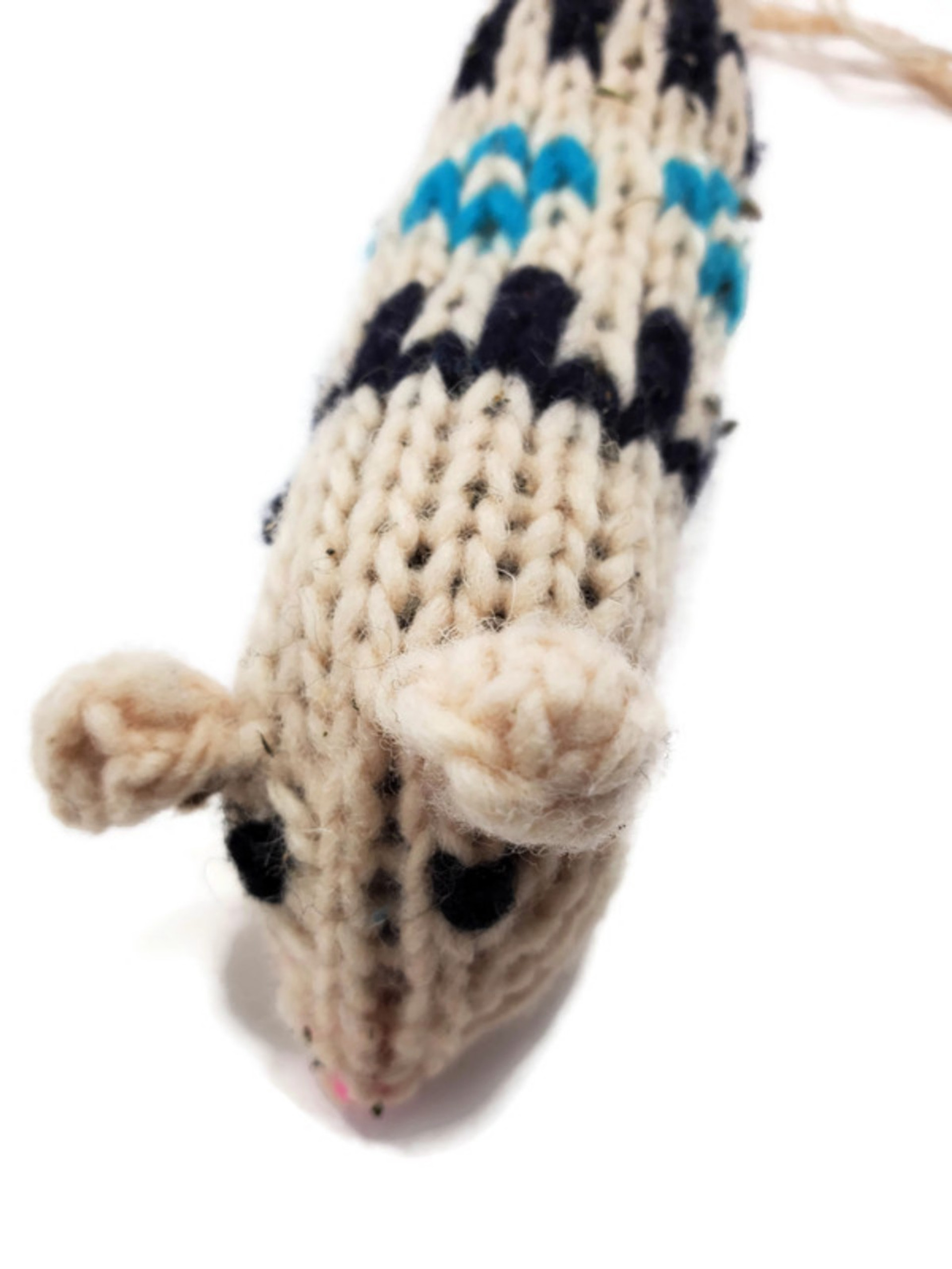 Barn yarn catnip toys