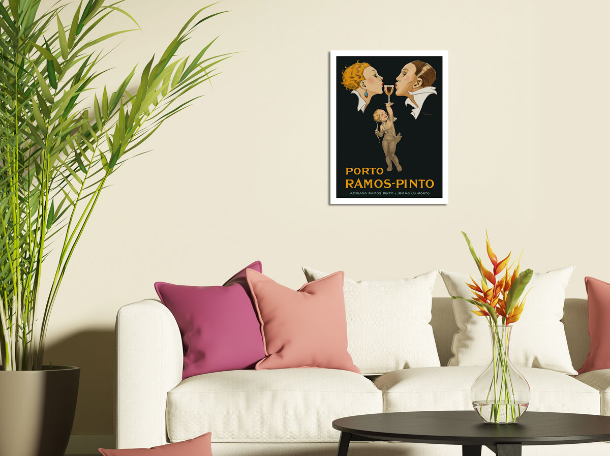 Porto Ramos-Pinto - Art Deco Couple Kissing - Cupid Holding Glass