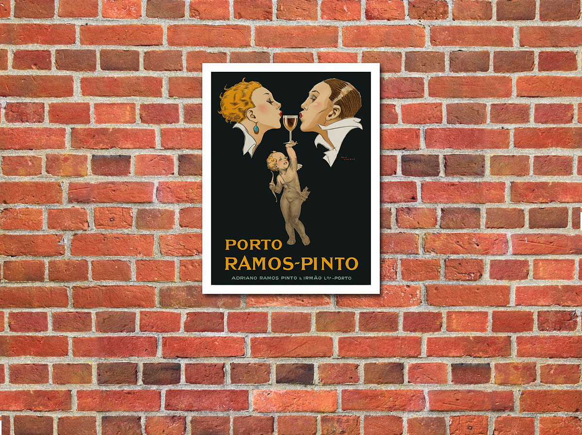 Porto Ramos-Pinto - Art Deco Couple Kissing - Cupid Holding Glass