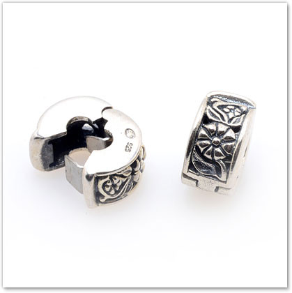 Flower Locking Clip - Charm Accesory - Hawaiian Charm