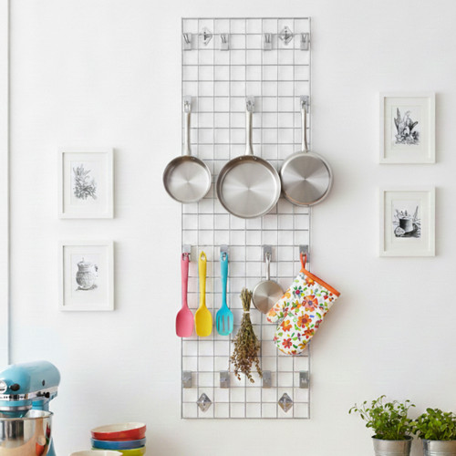 6 ft Wall-Mounted Grid Mesh with Hooks for the Kitchen