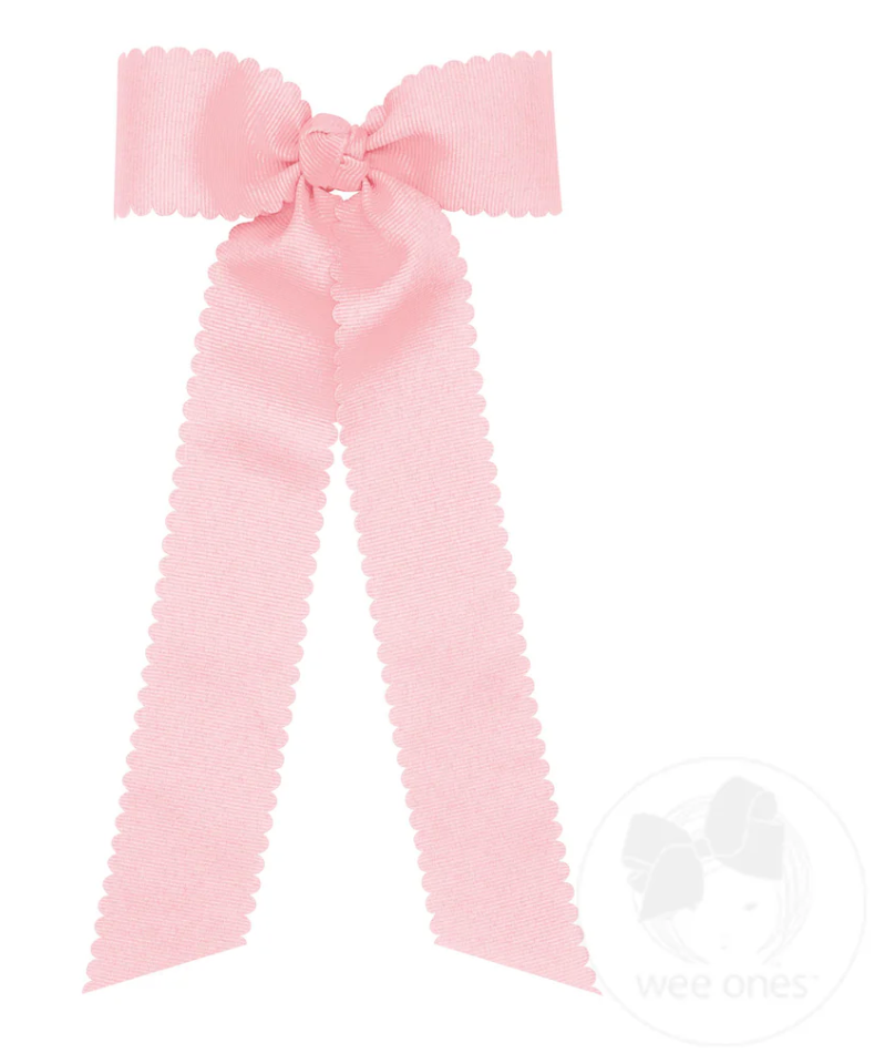 Medium Grosgrain Bow with Scalloped Edge and Streamer Tails - Light Pink