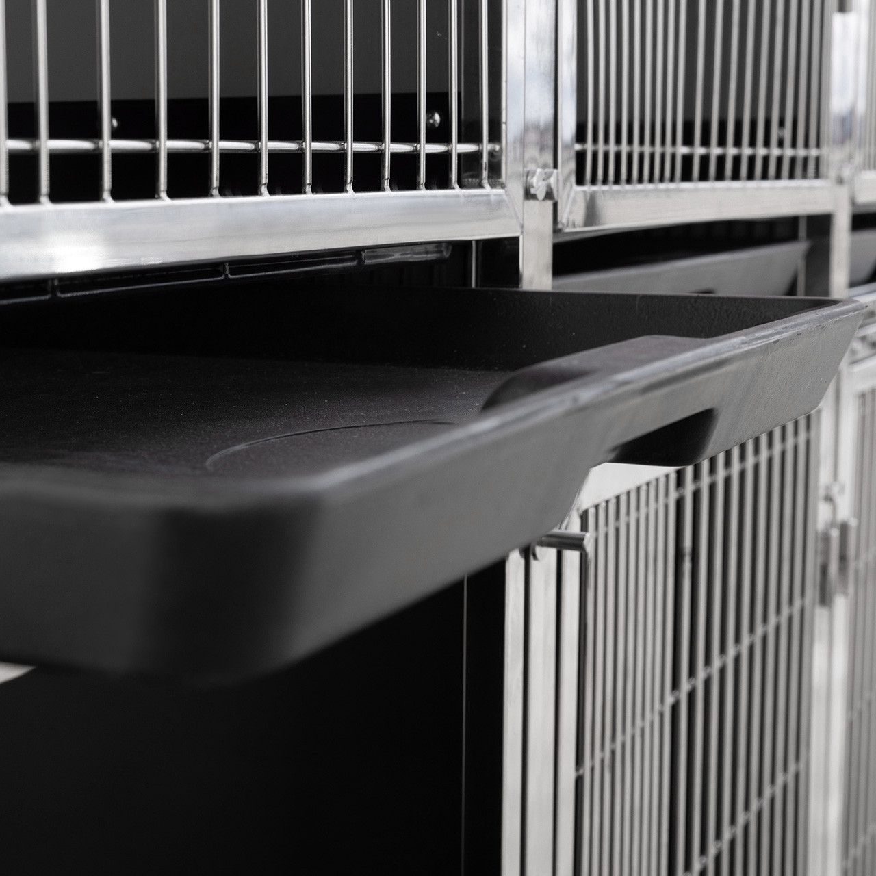 DuraDog 4-Cage Bank (includes Frame with wheels!)