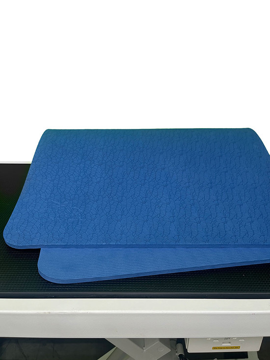 Pawmat 44" Anti-Fatigue Grooming Mat, 44" x 24", Blue