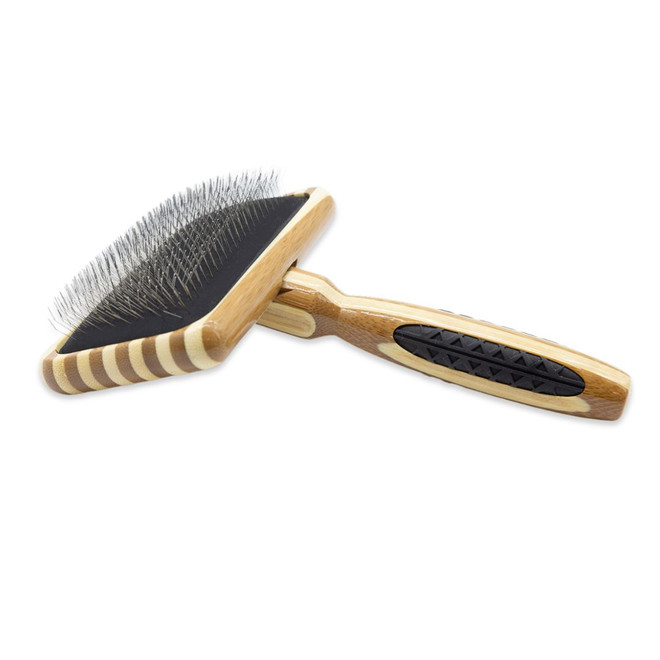 Bass Slicker Brush Large, from the side