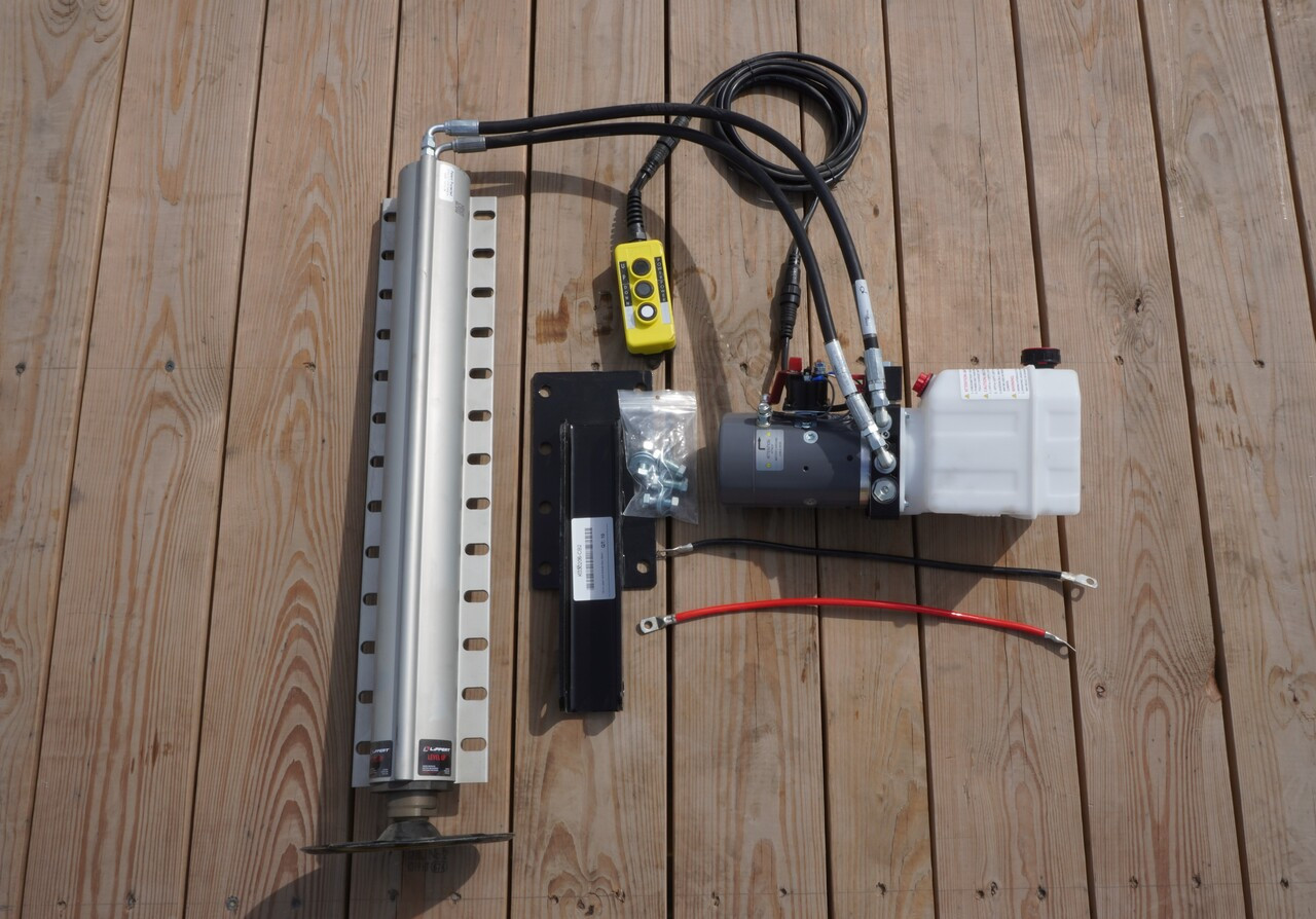Single Hydraulic Lippert jack kit with power up/down and gravity down