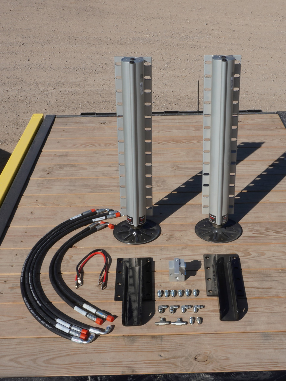 Dual Hydraulic Lippert jack kit with Selector valve