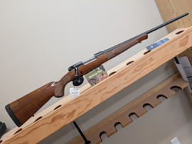 CONSIGNMENT Winchester Model 70 Featherlight BA 7mm-08 22"/559mm 5-Round Walnut WINCFL708 Wolverine Supplies