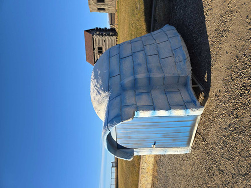 Real Fake Creations Igloo Ice Shack