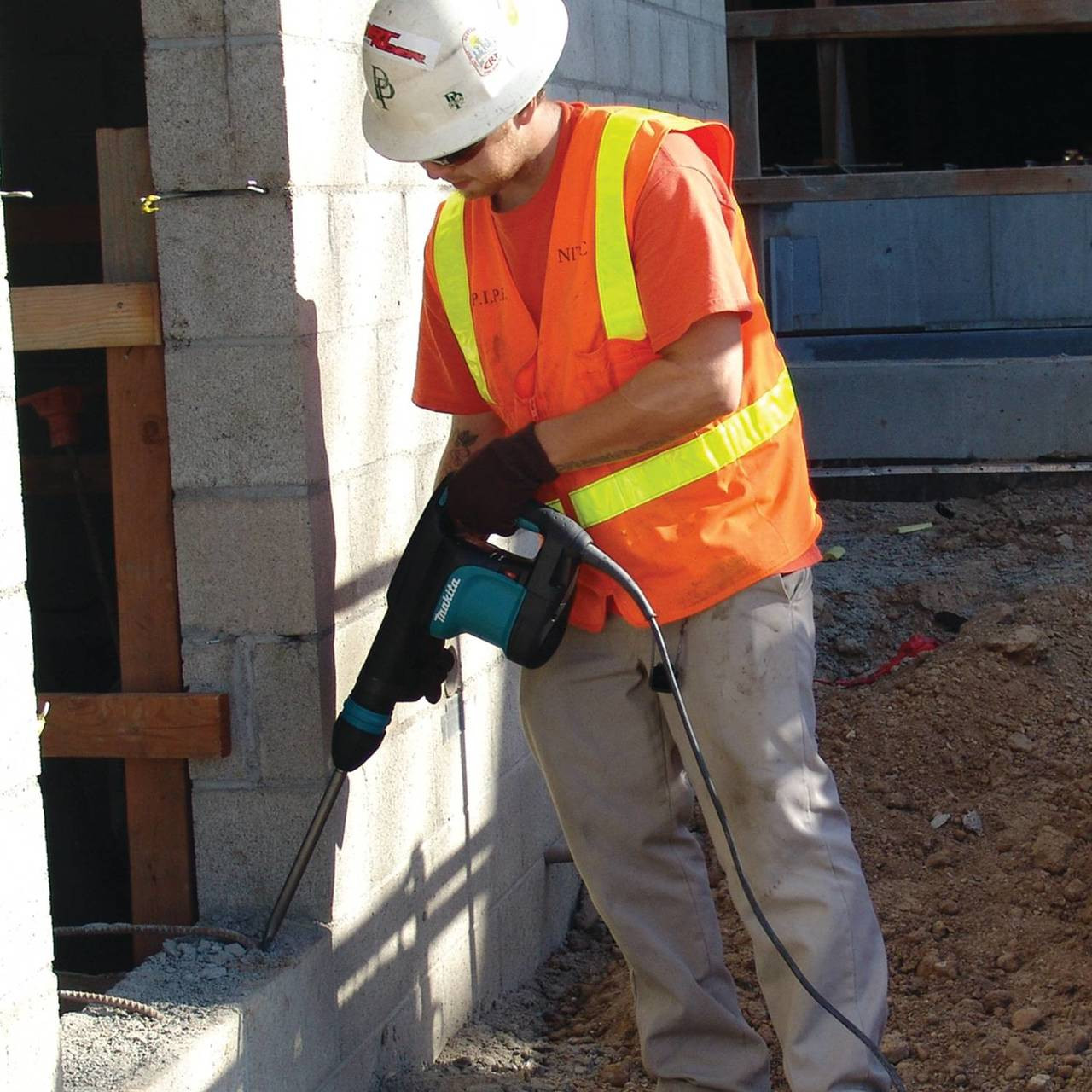 Makita HM0870C 11 lb. Demolition Hammer